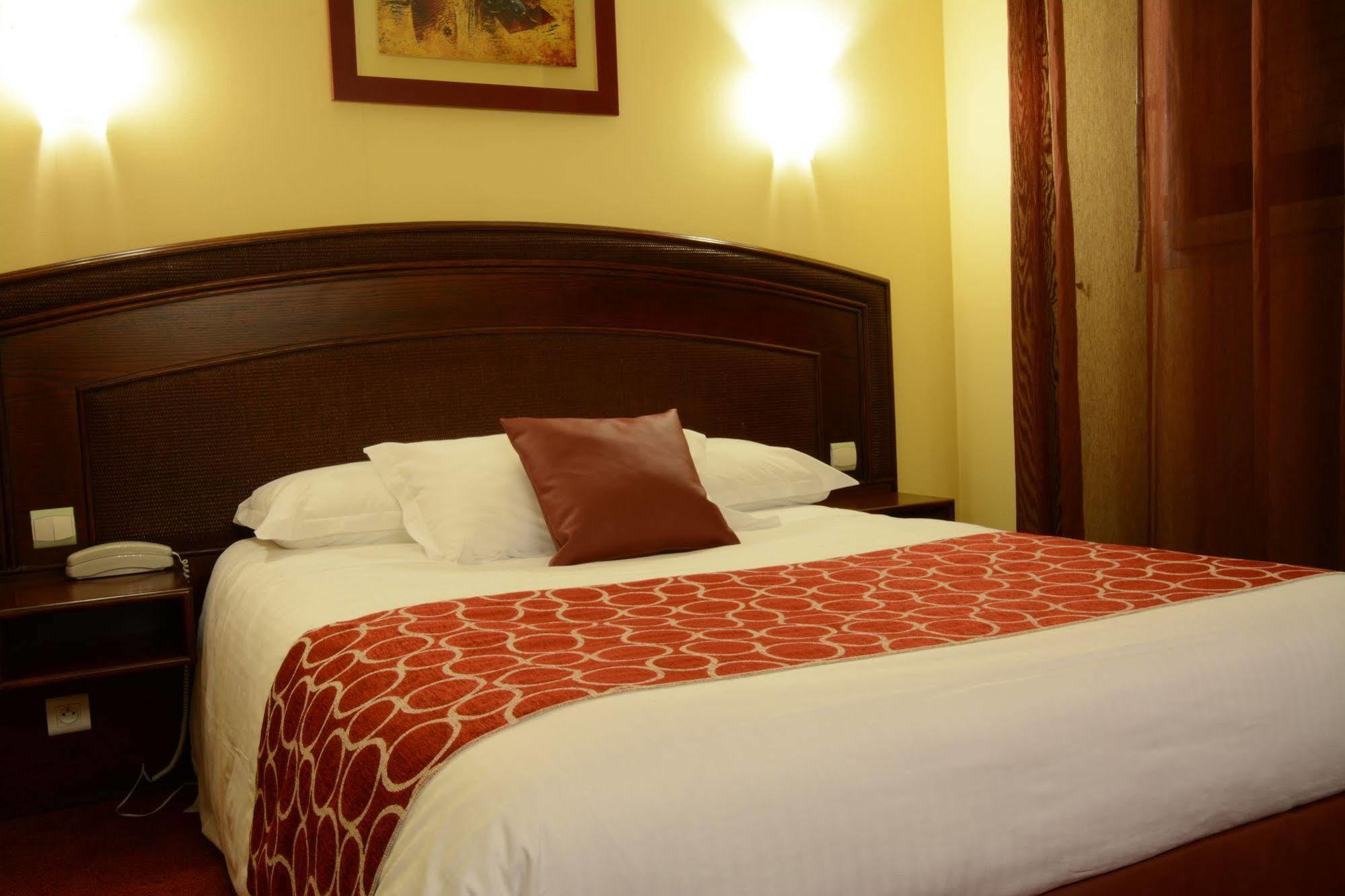 Best Western Hotel Atlantys Zenith Nantes Saint-Herblain Exteriör bild